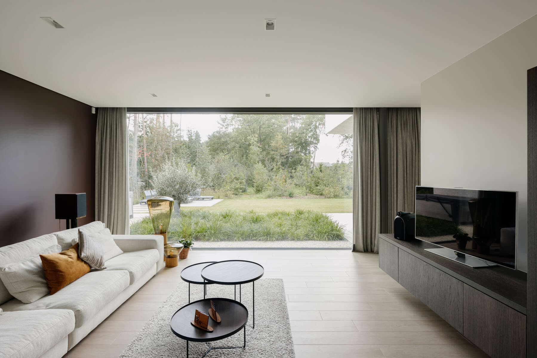 STRETCH ceiling — Stue & biograf